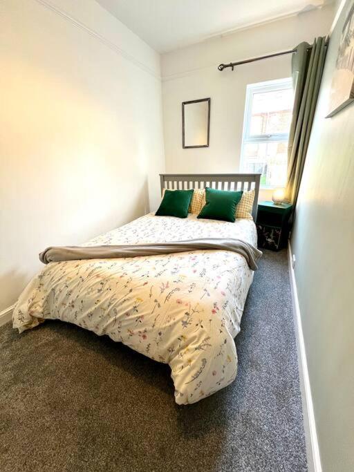 3 Bed Terrace In Cromer, Close To