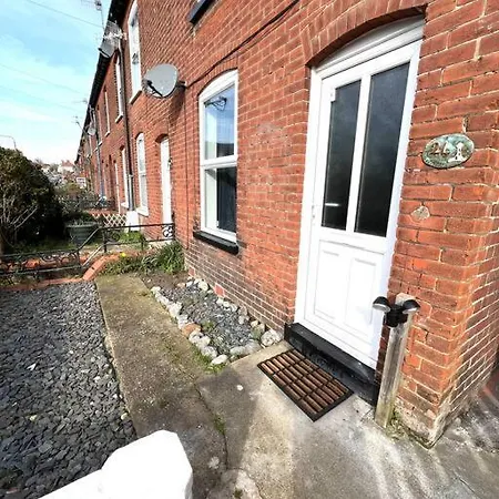 3 Bed Terrace In Central Cromer, Close To Beach Exterior photo