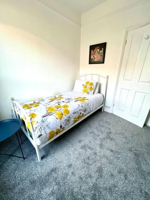 3 Bed Terrace In Cromer, Close To Holiday home *